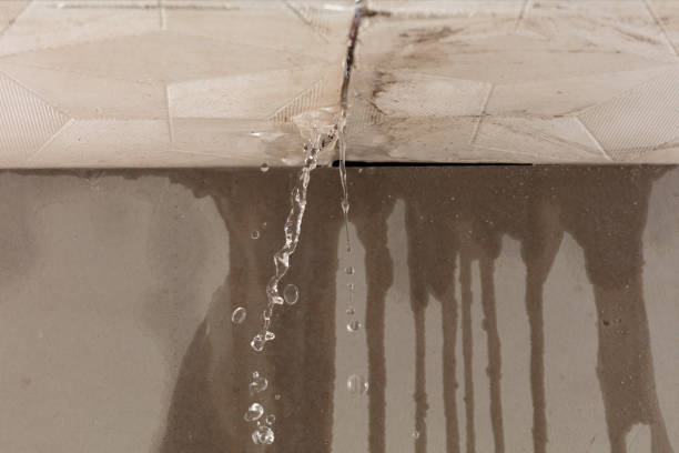 Professional Sewage Cleanup technician working in Gladstone, OR